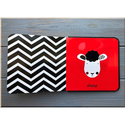 BABY TOUCH: ANİMALS: A BLACK-AND-WHİTE BOOK
